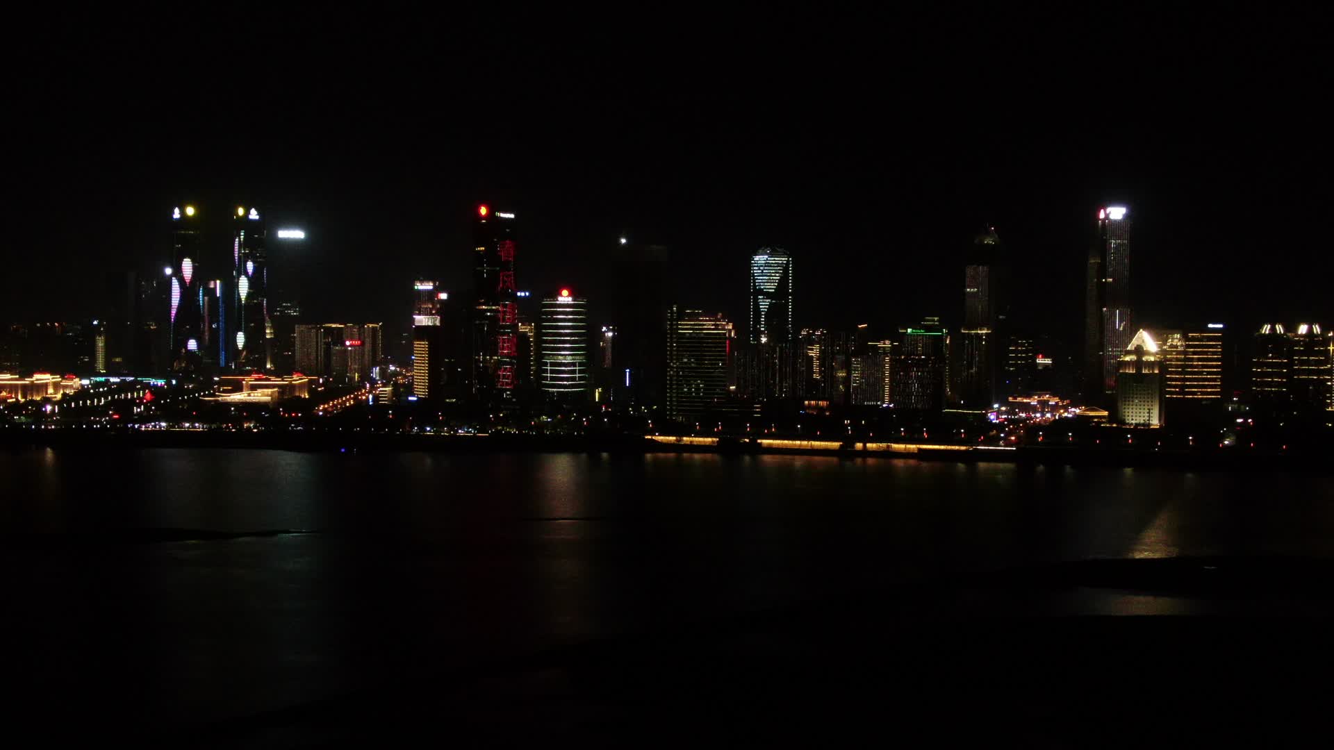 航拍南昌城市夜景视频的预览图