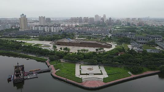 湖北荆州古城航拍视频的预览图