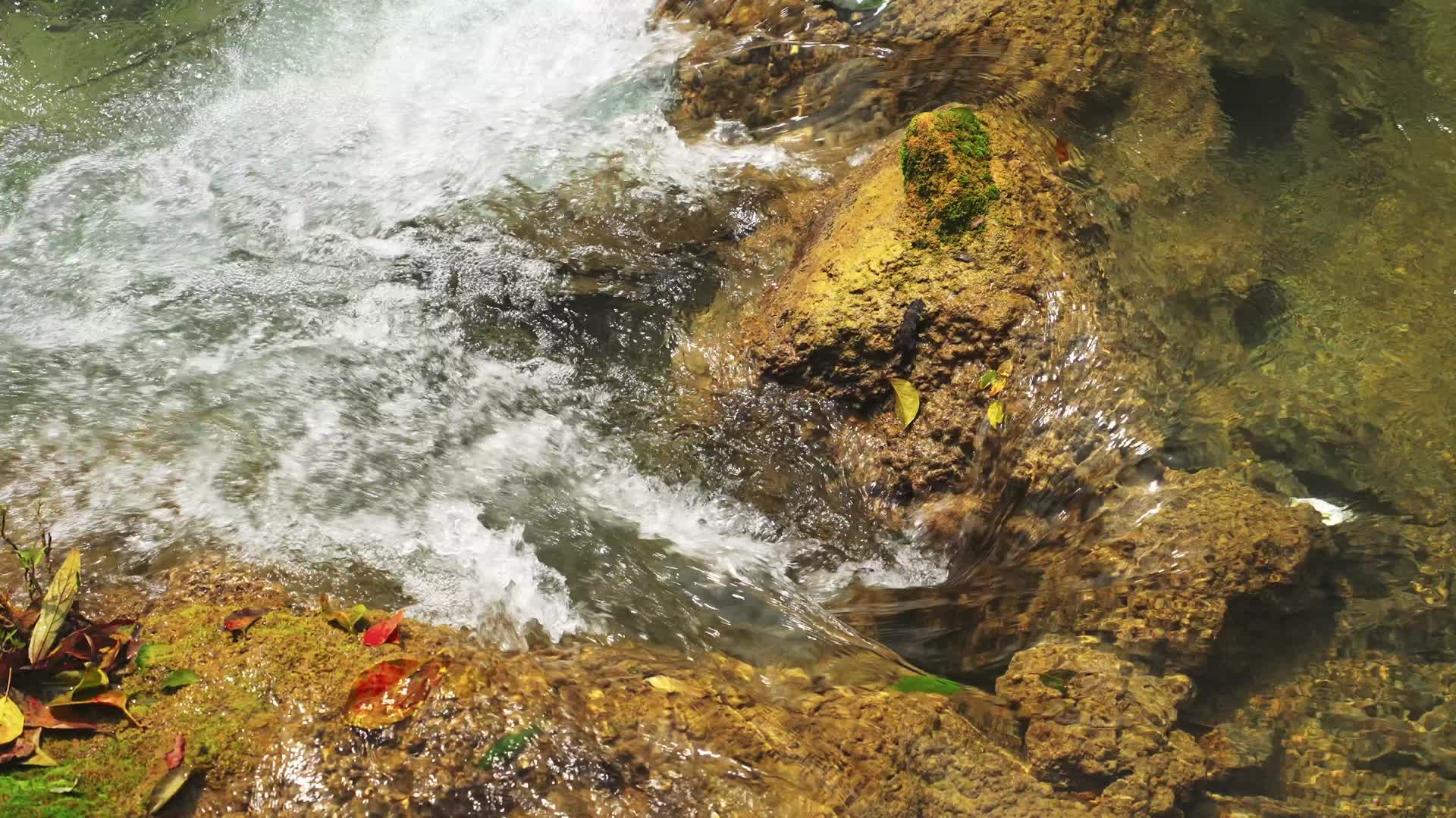 貴洲河流4k视频
视频的预览图