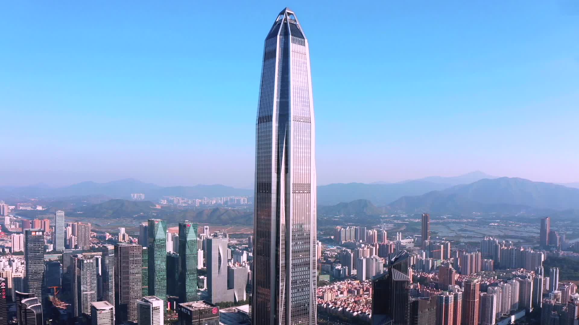 城市地标震撼深圳平安大厦超高层建筑航拍视频的预览图