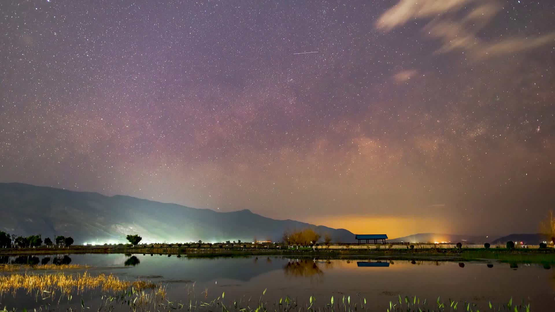 4K延时拍摄石屏县异龙湖银河星空视频的预览图