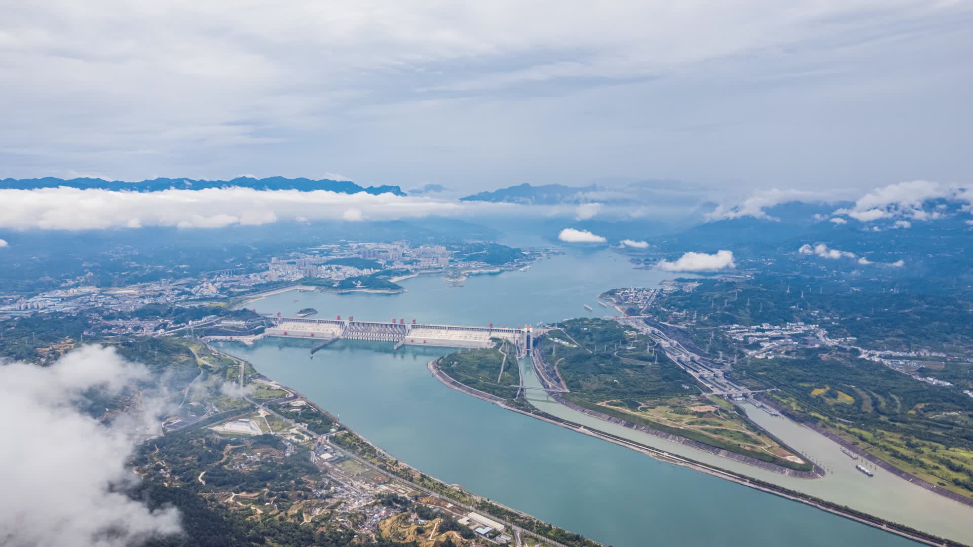 8K震撼长江三峡大坝全景自然风光延时视频的预览图
