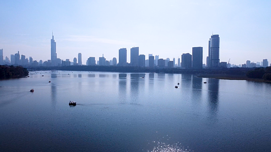 南京市玄武区玄武湖航拍视频的预览图
