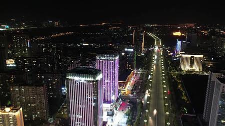 城市夜景高楼延时摄影视频的预览图