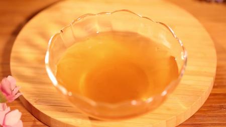 镜头合集料酒黄酒提鲜增香的香菇水视频的预览图
