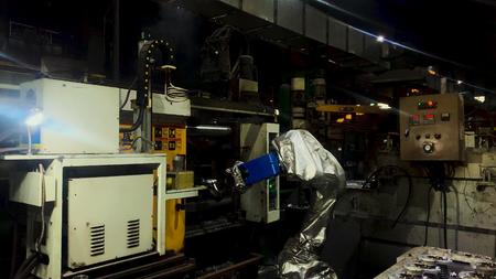 工厂生产机械臂视频的预览图