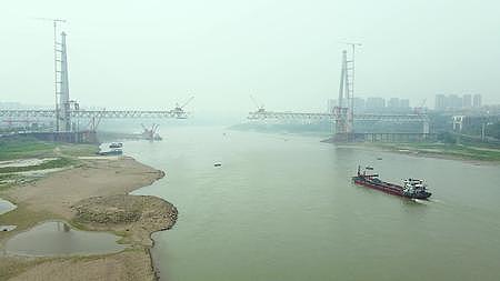 建设中的重庆白居寺大桥视频的预览图