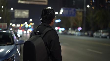 城市人文夜景视频的预览图