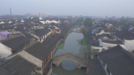 西塘古镇清晨航拍视频的预览图