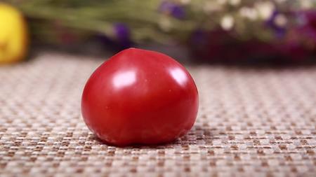镜头合集一颗西红柿视频的预览图