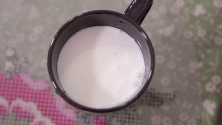 镜头合集冲泡奶粉喝奶粉乳清蛋视频的预览图