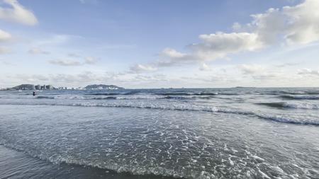 三亚的海浪内心宁静大气视频的预览图