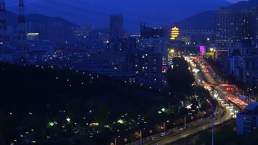 4K60帧北京夜景门头沟交通建筑视频的预览图