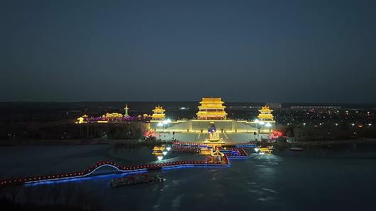 中国农历春节古城张灯结彩喜庆画面视频的预览图