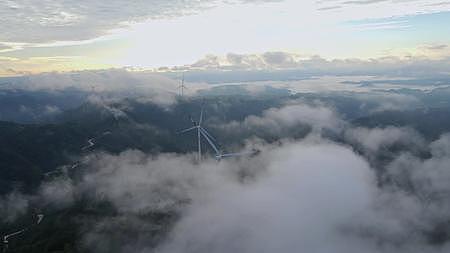重庆黄水风电场高空4K延时航拍视频视频的预览图