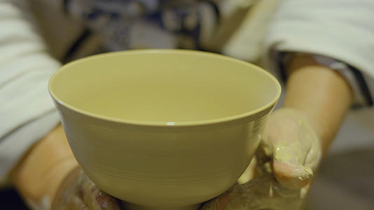 陶瓷制作传统手工艺视频的预览图