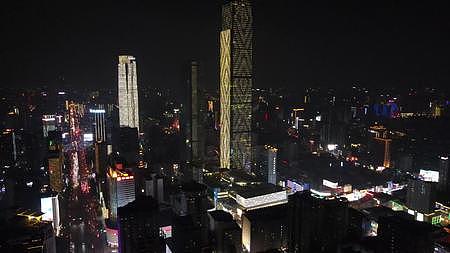 湖南长沙IFS城市建筑夜晚夜景4k航拍视频视频的预览图