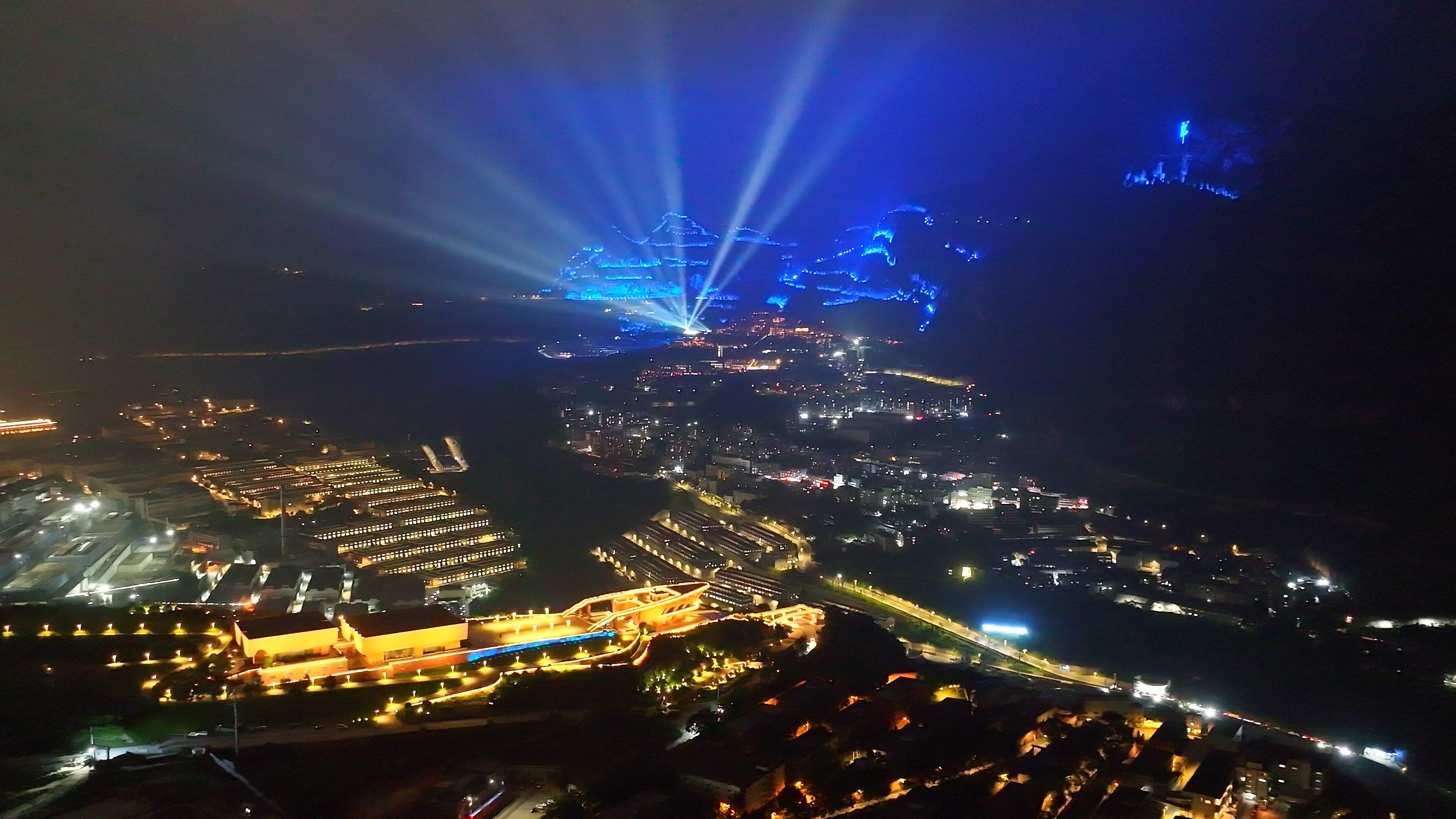 贵州习酒四川郎酒厂夜景灯光秀视频的预览图