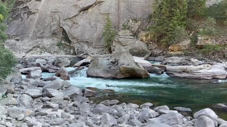 额尔齐斯大峡谷实拍视频的预览图