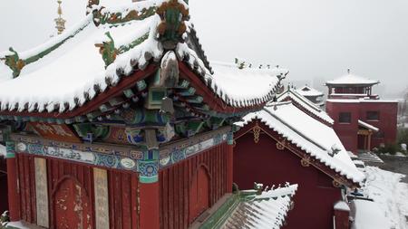 雪后的寺庙视频的预览图