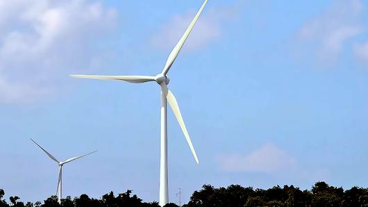 海南儋州风力发电新能源实拍视频视频的预览图