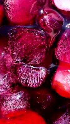 葡萄酒冰块细节展示视频的预览图