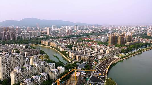高清实拍南京城市建筑群视频的预览图
