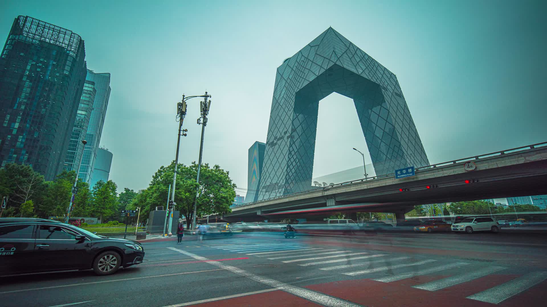 8k延时北京电视台车流素材视频的预览图