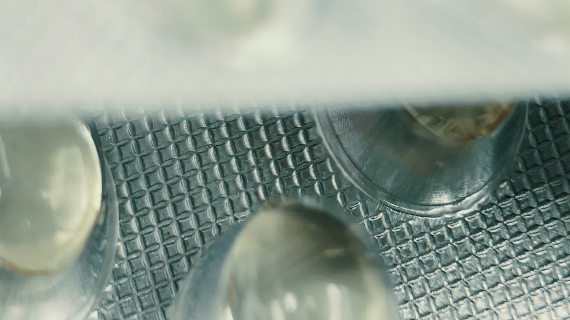 实拍微距药品胶囊视频的预览图