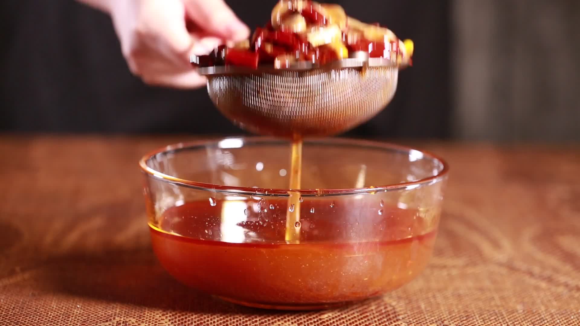 食品添加剂红油辣油视频的预览图
