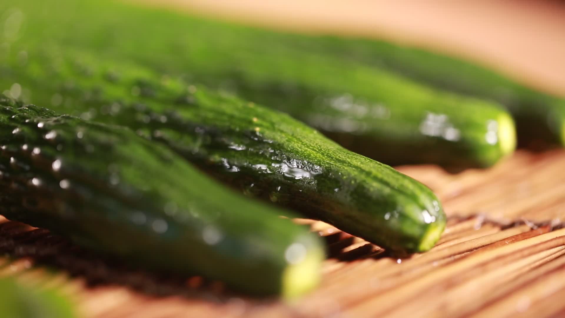 黄瓜蔬菜夏季视频的预览图