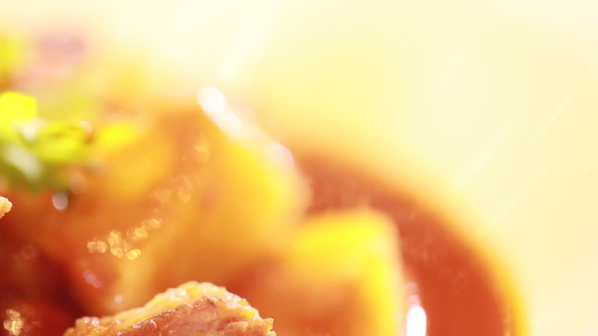 成品出菜番茄牛腩视频的预览图
