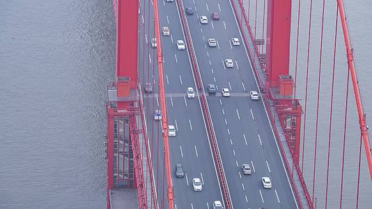 4K延时航拍城市道路桥梁车流视频的预览图