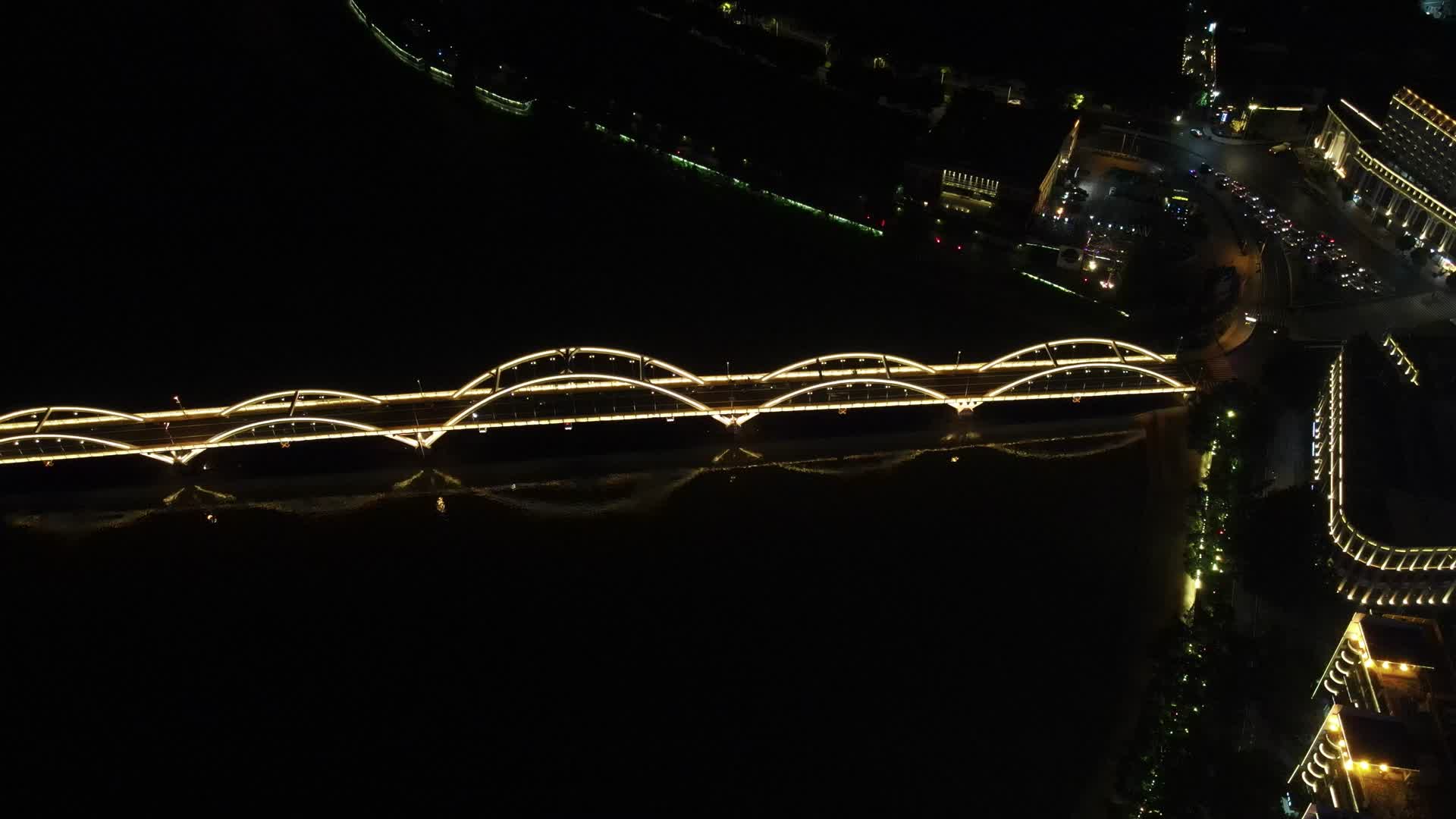 4K航拍福建福州解放大桥夜景灯光视频的预览图