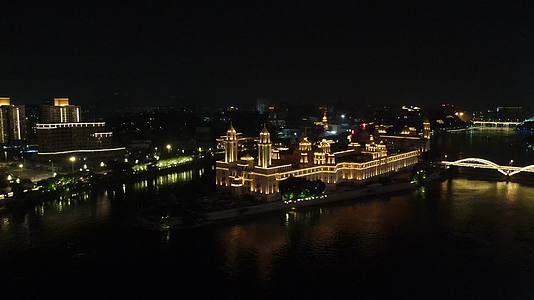 航拍福建福州闽江中洲岛夜景灯光视频的预览图