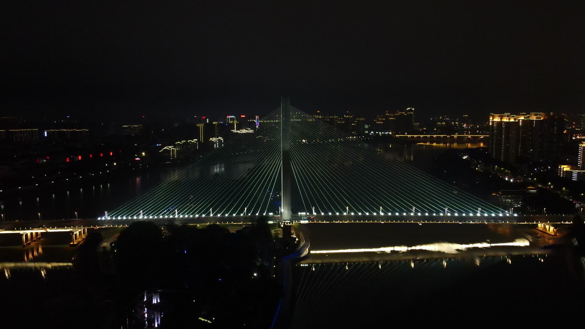 4K航拍福建福州三县洲大桥夜景灯光视频的预览图