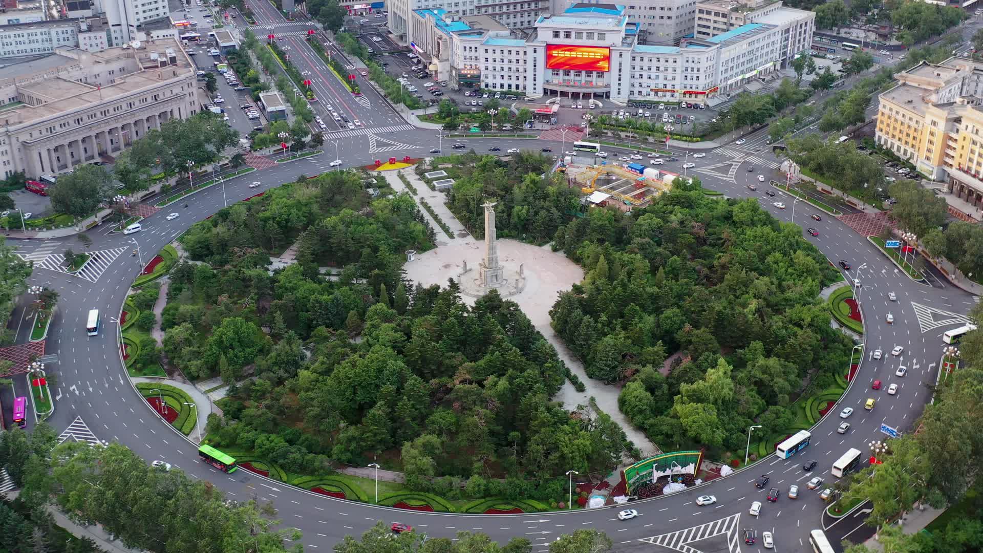 4K航拍吉林长春人民广场视频的预览图