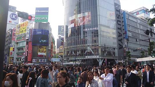 日本东京涉谷街道人流人群延时视频的预览图