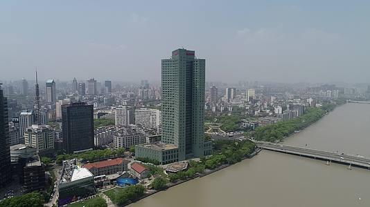 宁波城市沿江风光视频的预览图