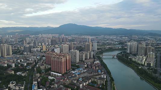 航拍湖南湘西怀化城市风貌视频的预览图