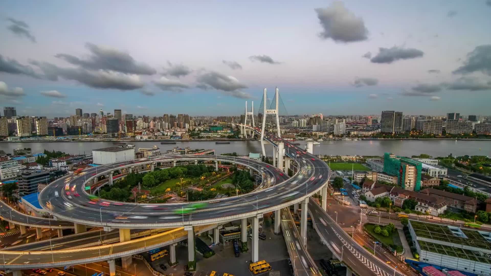 上海南浦大桥交通延时视频的预览图