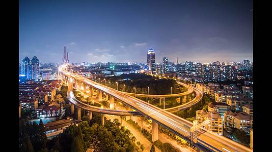 杨浦大桥夜景实拍视频的预览图