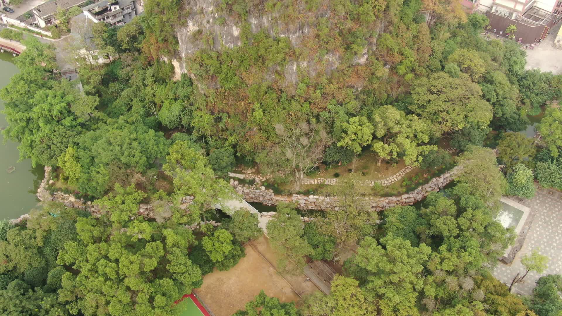 航拍广西桂林西湖公园视频的预览图