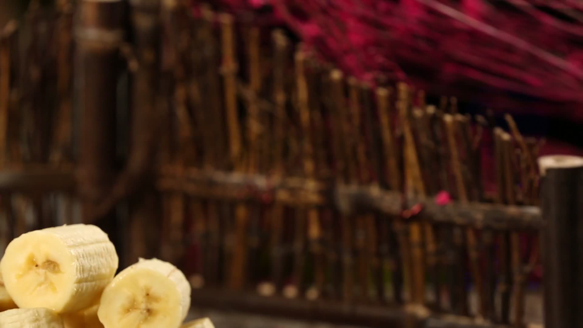 实拍水果香蕉视频的预览图
