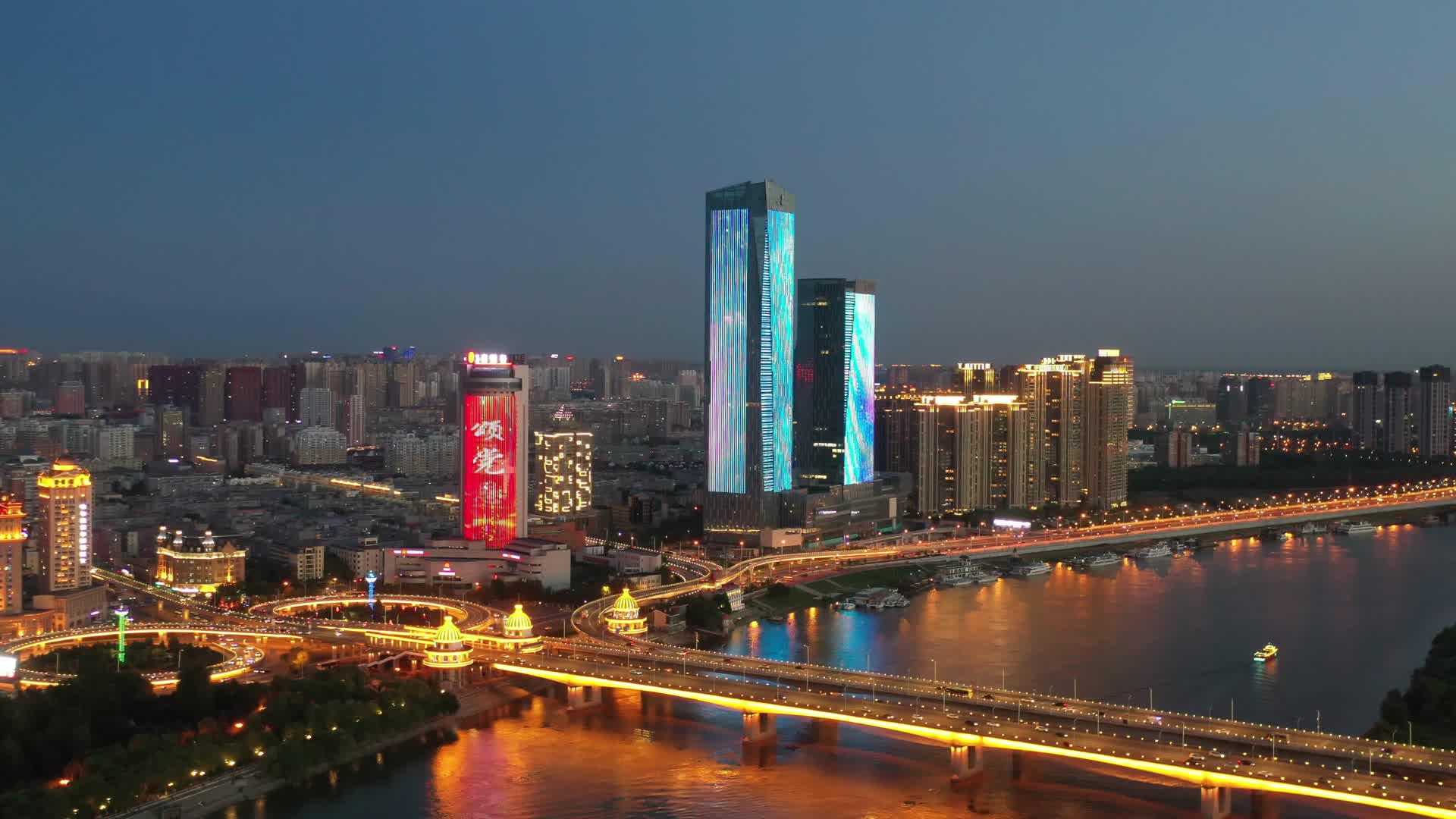 哈尔滨城市风光夜景视频的预览图