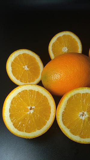 橙子竖版视频视频的预览图