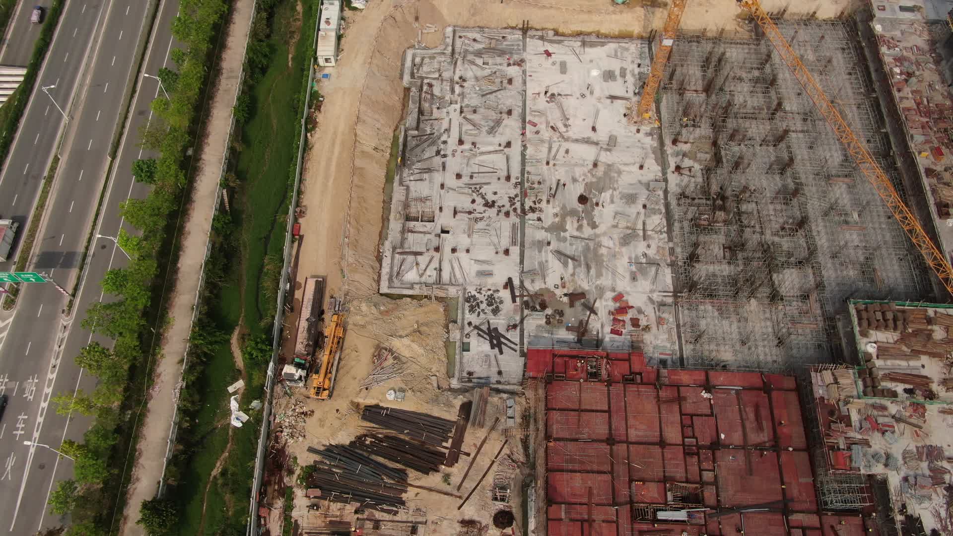 航拍房地产施工现场视频的预览图