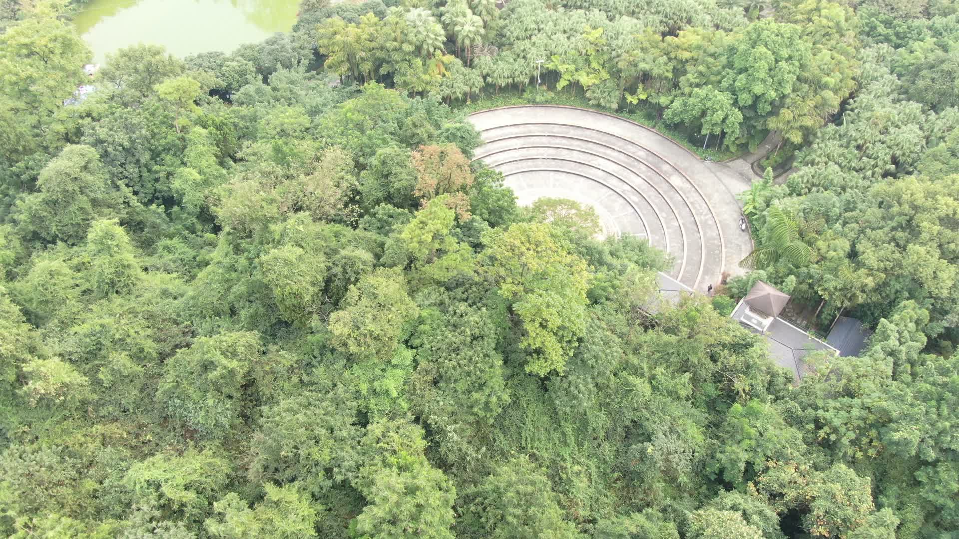 航拍广西桂林植物园视频的预览图