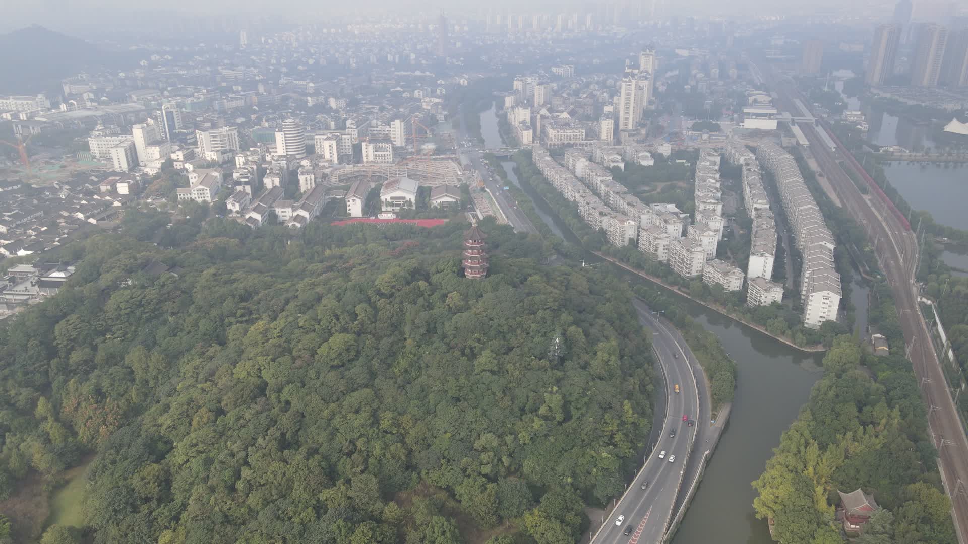 航拍绍兴城市全景视频的预览图
