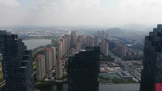 航拍浙江绍兴城市建筑视频的预览图